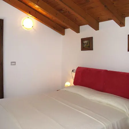 Holiday home Locazione Turistica Casa Sorina *
